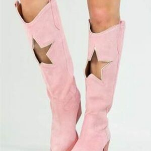 Cynthia Richard, “Harper blush” Pink Star Cutout Boots, size 10 NEW in box